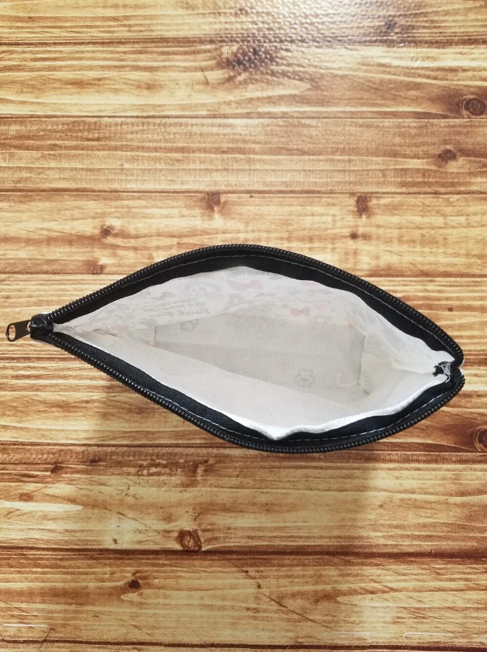 Disney Aristocats White Makeup Pouch Marie Cats Travel Storage Pencil Case NWOT